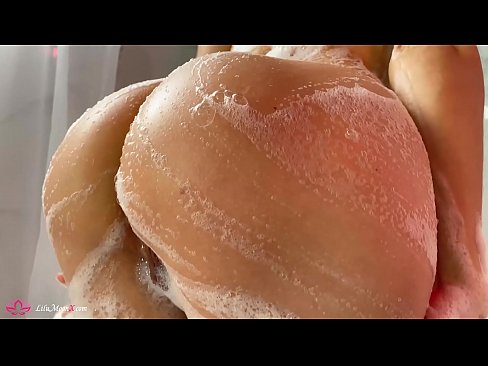 ❤️ Brunette onanerer fitte med vibrator til intens orgasme i dusjen ❤️ Porno på porno no.xinwen1288.top